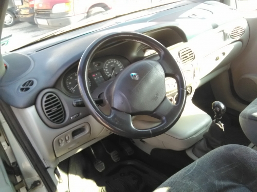 Renault - Scenic